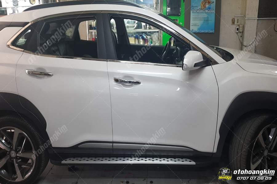 Bệ bước ngoài hyundai kona