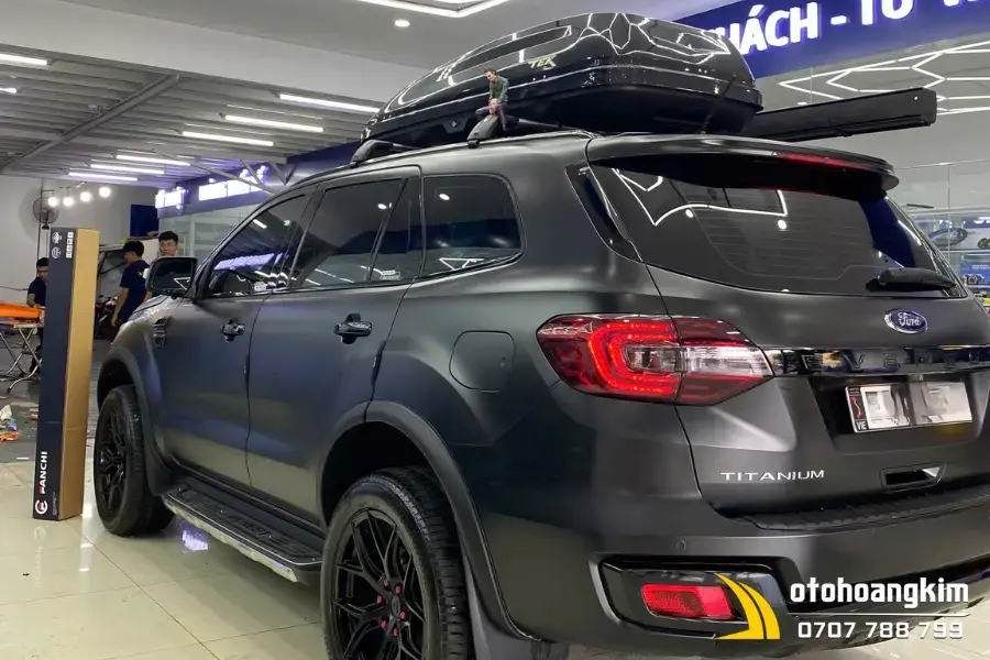 Wrap Full Xe Ford Everest Màu Đen Mờ | Otohoangkim.com