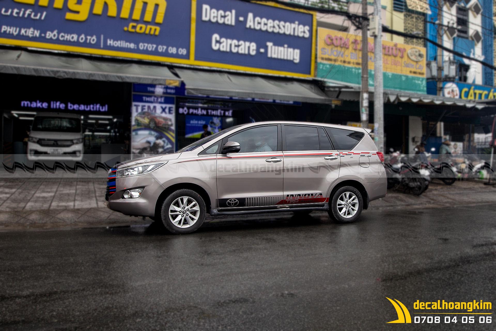 tem-xe-toyota-innova-tin095-1