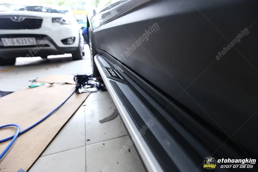 https://otohoangkim-storage.sgp1.cdn.digitaloceanspaces.com/5-san-pham-bac-len-xuong-ecosport-2015-2019-khong-the-bo-qua-5-900x900.webp