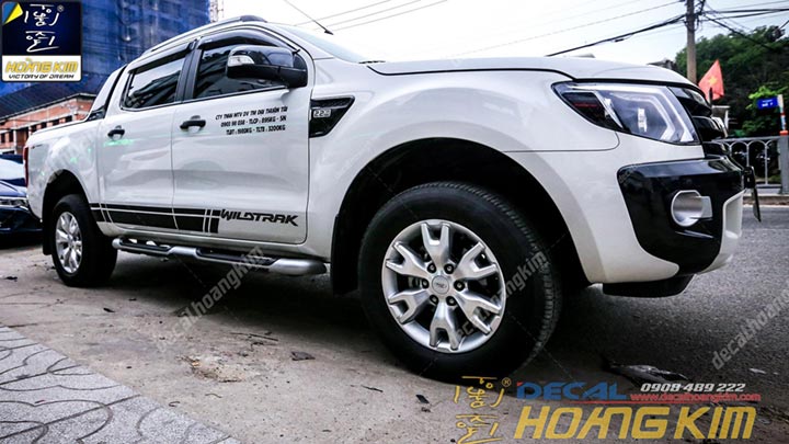 tem-xe-ford-ranger-fra030-1