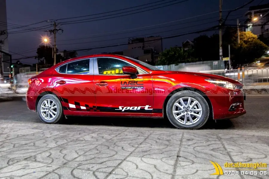 Mazda 3 độ tem thể thao