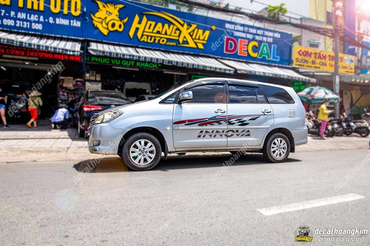 tem-xe-toyota-innova-tin023-1