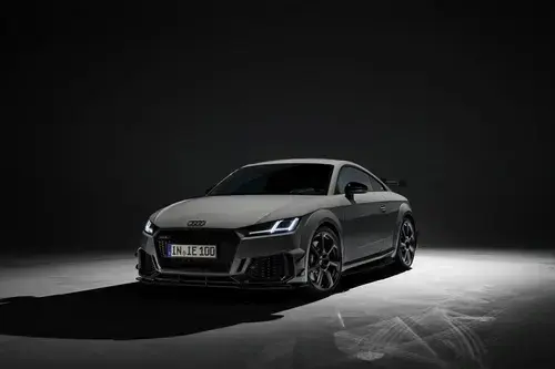 audi-tt-rs-coupe-phien-ban-iconic-mau-xam-nardo