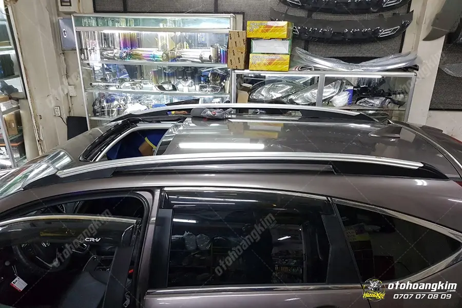 https://otohoangkim-storage.sgp1.cdn.digitaloceanspaces.com/bang-bao-gia-do-choi-xe-honda-crv-2018-2020-nang-cap-xe-hop-3-900x900.webp