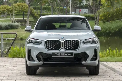 bmw-x4-ra-mat-ban-nang-cap-gia-tang-200-trieu-dong