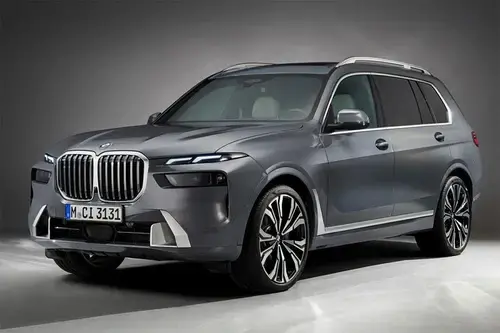 bmw-x7-2023-facelift-ra-mat-tai-malaysia-gia-quy-doi-tu-3-4-ty-dong