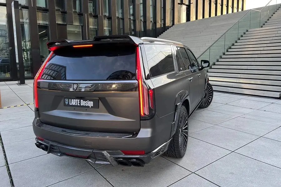 https://otohoangkim-storage.sgp1.cdn.digitaloceanspaces.com/cadillac-escalade-ham-ho-voi-goi-do-carbon-3-900x900.webp