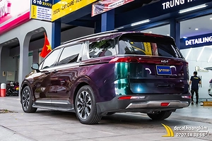 Dán đổi màu chuyển sắc xanh tím xe Carnival