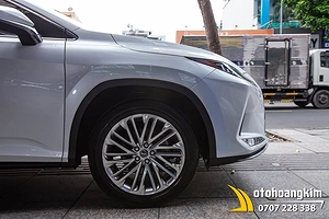 Dán PPF Avery Supreme Xtreme Gloss xe Lexus