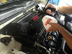 co-nen-rua-khoang-may-o-to-gia-tien-moi-lan-rua-bao-nhieu