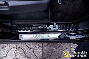 Nẹp Bước Chân Trong Toyota Innova 2023+ Titan