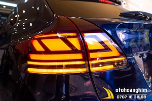 Độ Đèn Hậu Toyota Venza