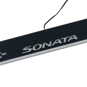 Nẹp Bước Chân Ngoài Hyundai Sonata Led Đổi Màu