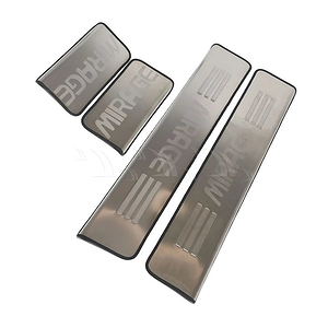 Nẹp bước chân ngoài Mitsubishi Mirage  [2016-2020]