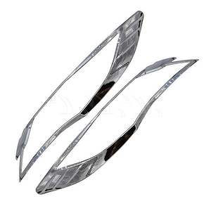 Viền đèn trước Mitsubishi Pajero [2016-2020]