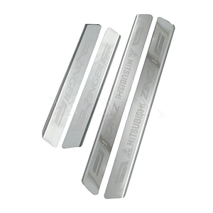Nẹp bước chân ngoài Mitsubishi Zinger [2009-2019] inox
