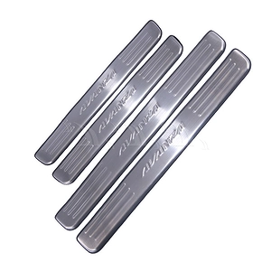 Nẹp bước chân ngoài Toyota Avanza [2015-2019]