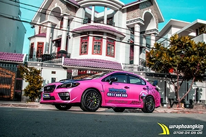 Dán đổi màu Candy hồng nhạt ánh kim Subaru WRX