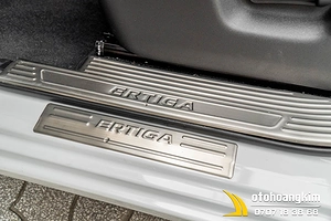 Nẹp Bước Chân Ngoài Suzuki Ertiga Inox [2019-2020]