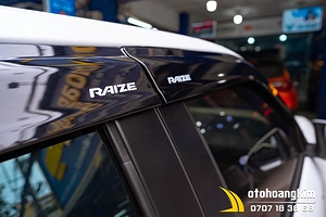 Vè che mưa Toyota Raize 2021 đen dày