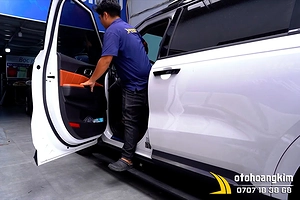 Bậc Lên Xuống Điện Kia Carnival 2021+