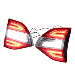 Đèn hậu nguyên cụm Ford Everest