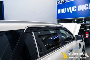 Vè Che Mưa Ford Everest 2018 Viền Inox Cao Cấp