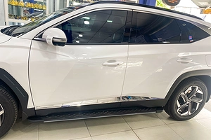 Nẹp sườn Hyundai Tucson 2022