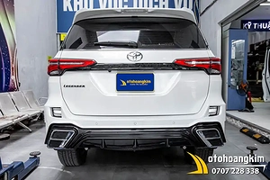 Cản sau Body Fortuner 2017 Lexus 570 Sport Mẫu 2