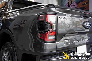 Viền Đèn Sau Ford Ranger WT/RT/XLT 2022+ Đen