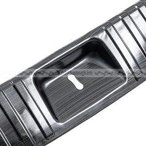 Chống trầy cốp nhựa Kia Carnival 2022 titan