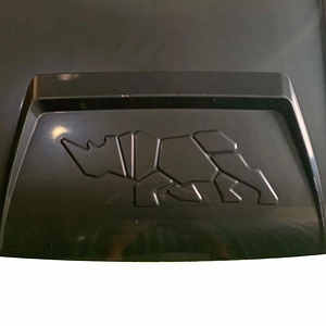 Ốp capo Ford Ranger 2022 lớn biểu tượng Tê Giác