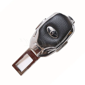 Khuy đai an toàn Toyota