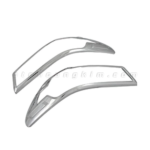 Viền đèn trước Toyota Hilux [2020] crom