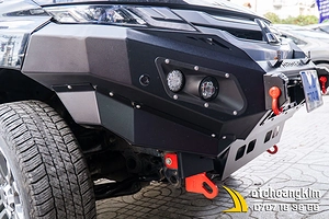 Cản trước Hamer AM106