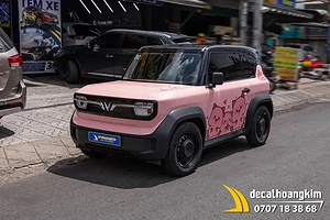 Tem xe Vinfast VF3 - Tem heo hồng dễ thương