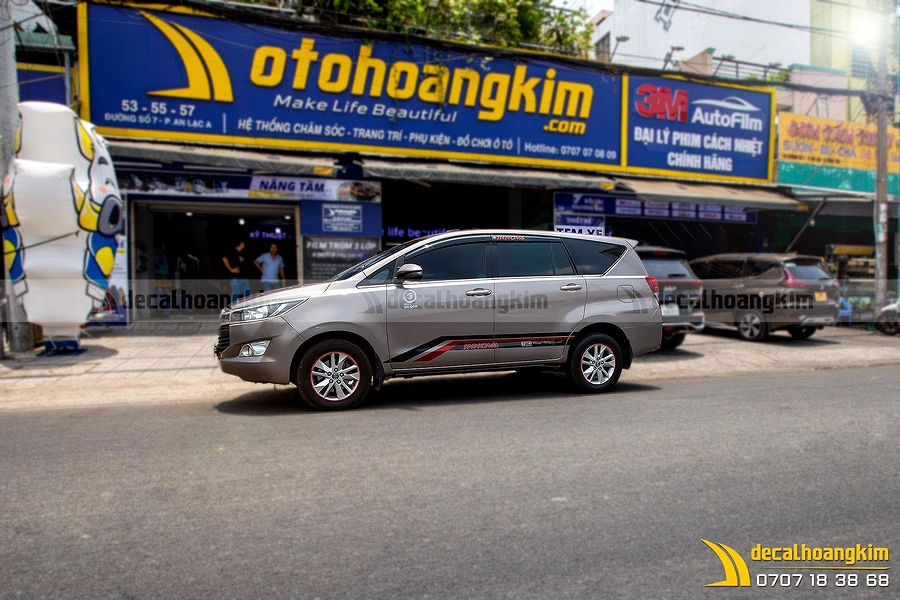 Tem Xe Toyota Innova - TIN111 - Ảnh 1