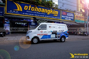 Dán Quảng Cáo Trên Xe Ô Tô - DQC336