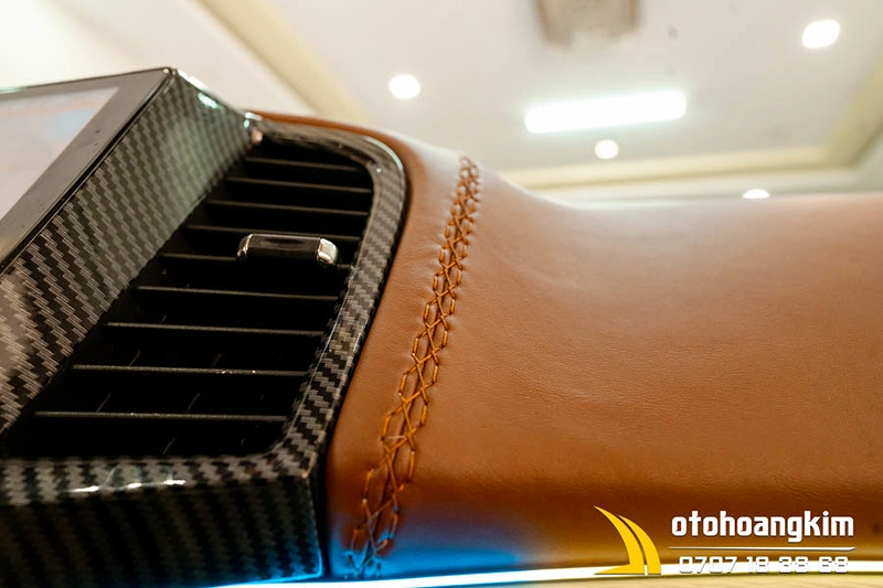 Đổi Màu Nội Thất Xe Toyota Venza