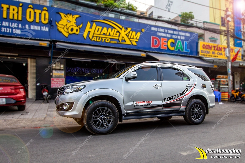 Tem Xe Toyota Fortuner - TFO064