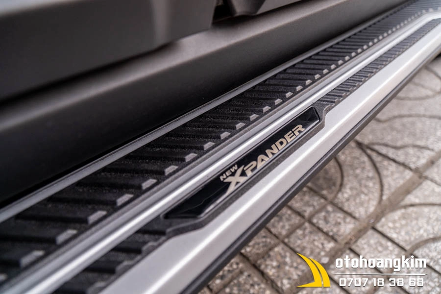Bậc Lên Xuống Cơ Mitsubishi Xpander 2019+ cao cấp  - Ảnh 1