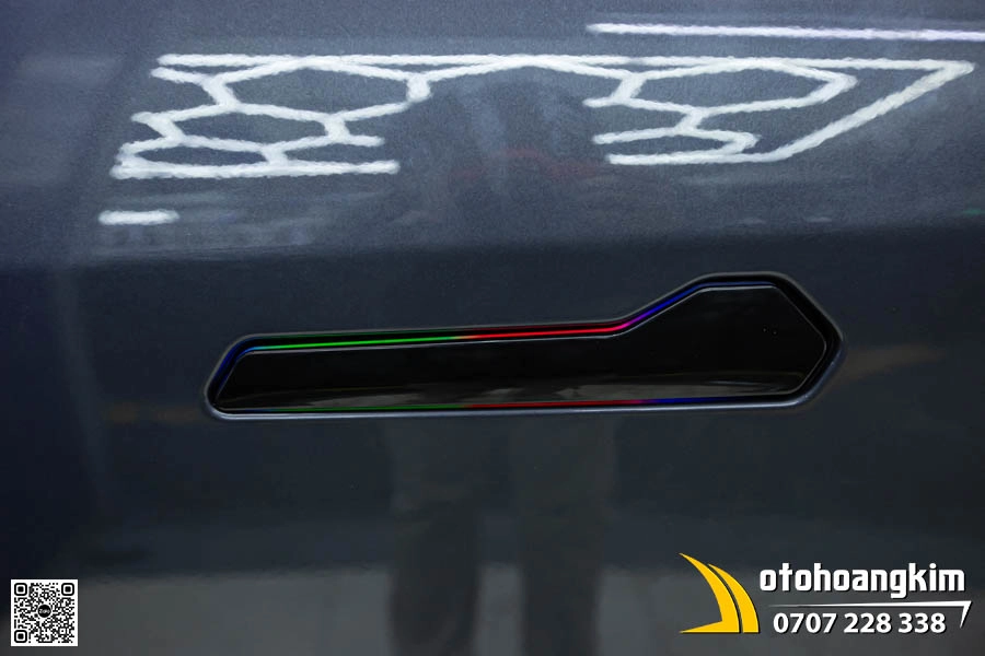 Tay cửa điện VF7 có LED - Ảnh 4