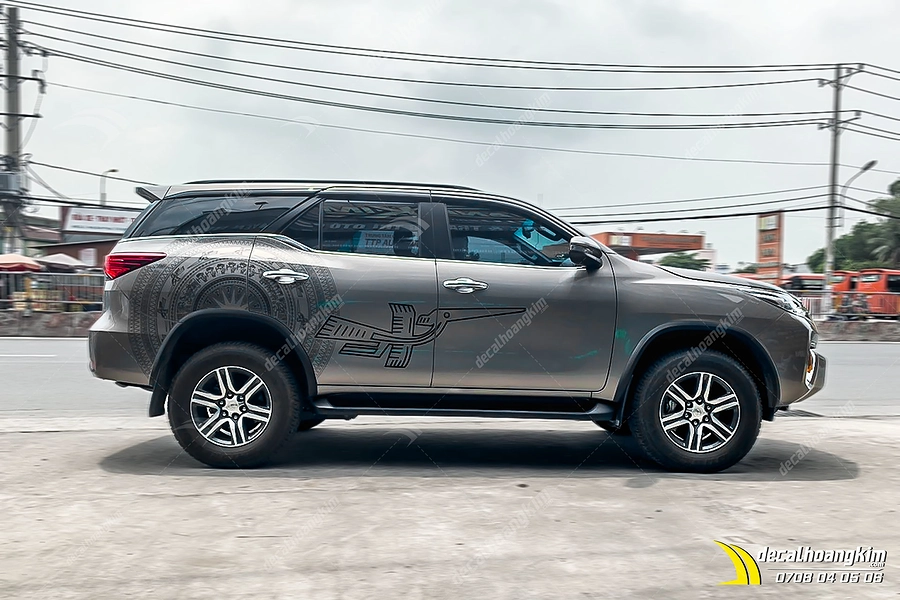 Tem Xe Toyota Fortuner - TFO095 - Ảnh 1