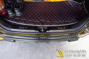 Chống trầy cốp ngoài Suzuki Xl7 2020 cacbon