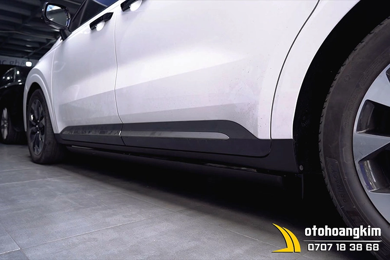 Bậc Lên Xuống Điện Kia Carnival 2021+