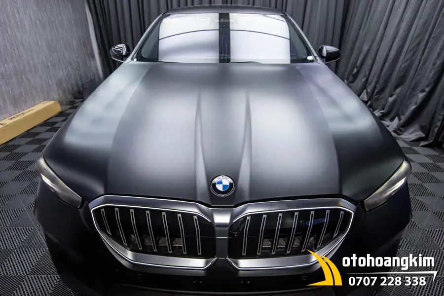 Dán PPF AVERY Supreme Xtreme Satin Xe BMW 320i - Ảnh 1