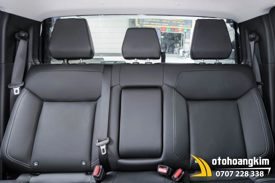 Ghế Trượt Điện Băng Sau Xe Everest - Ảnh 4