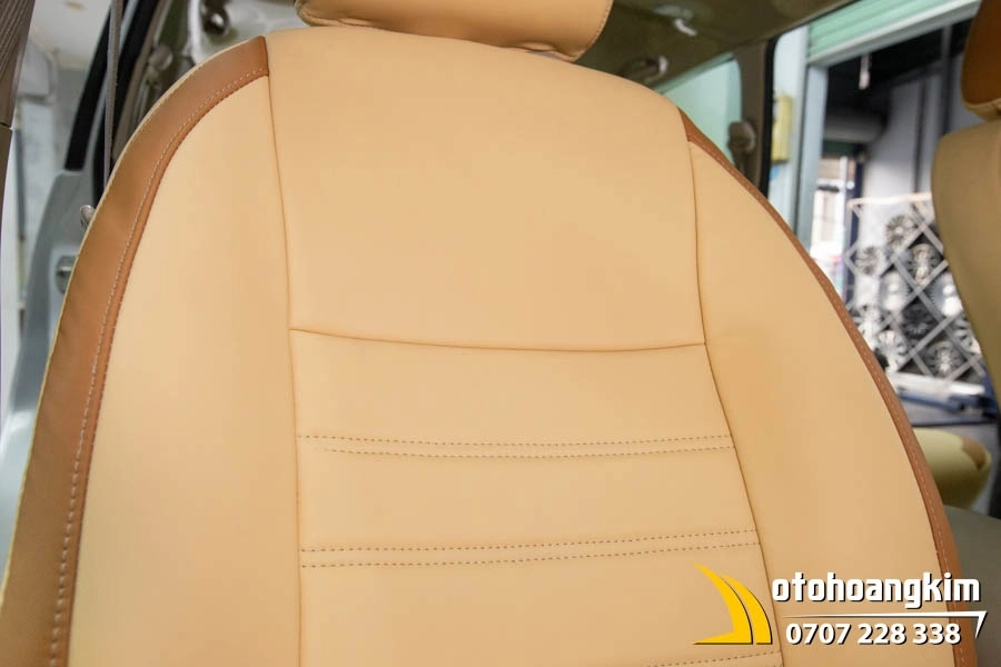 Bọc Áo Ghế Da Công Nghiệp Xe Innova - Ảnh 4