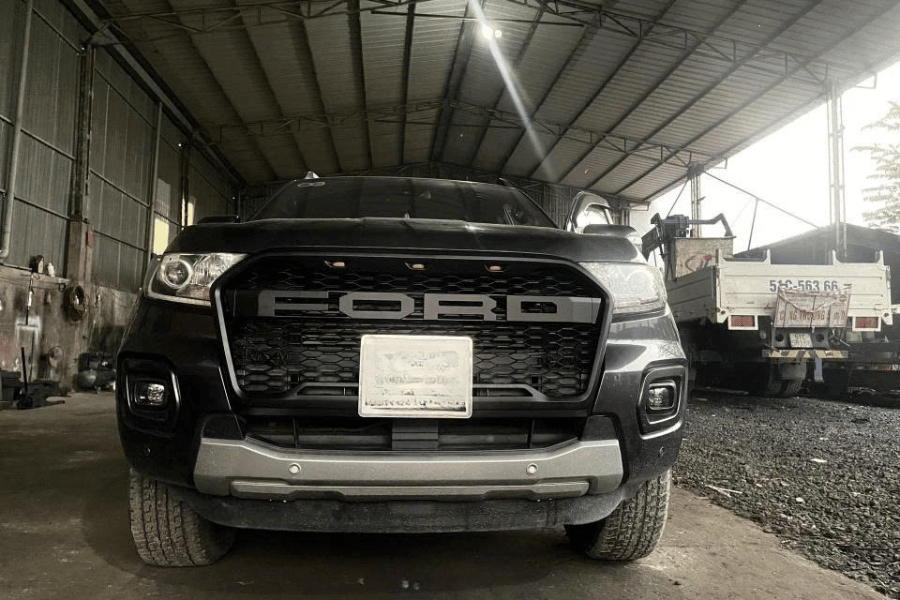 Mặt ca lăng Ranger 2018 lớn F150 có đèn - Ảnh 1